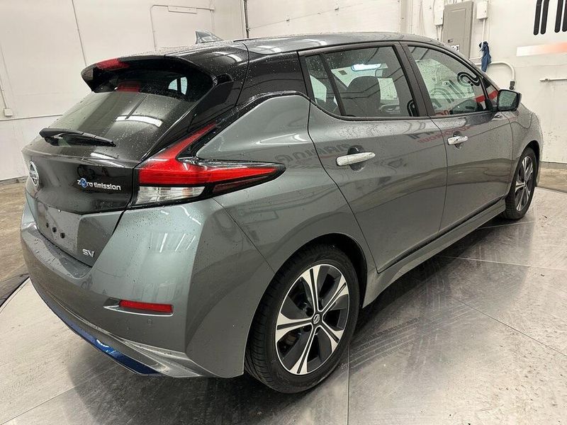 2020 Nissan Leaf SVImage 15