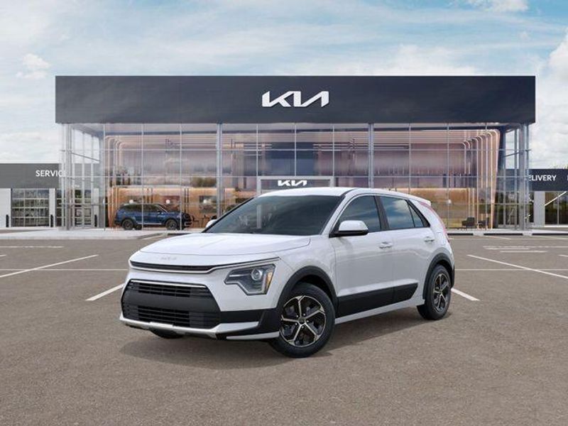 New 2026 Kia Niro LXImage 1