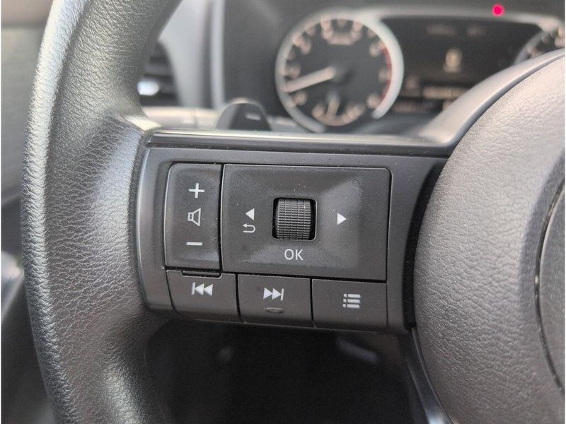 Used 2023 Nissan Rogue SImage 23