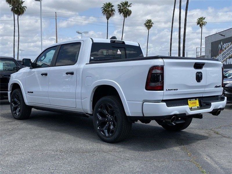 2023 RAM 1500 Limited Crew Cab 4x4 5