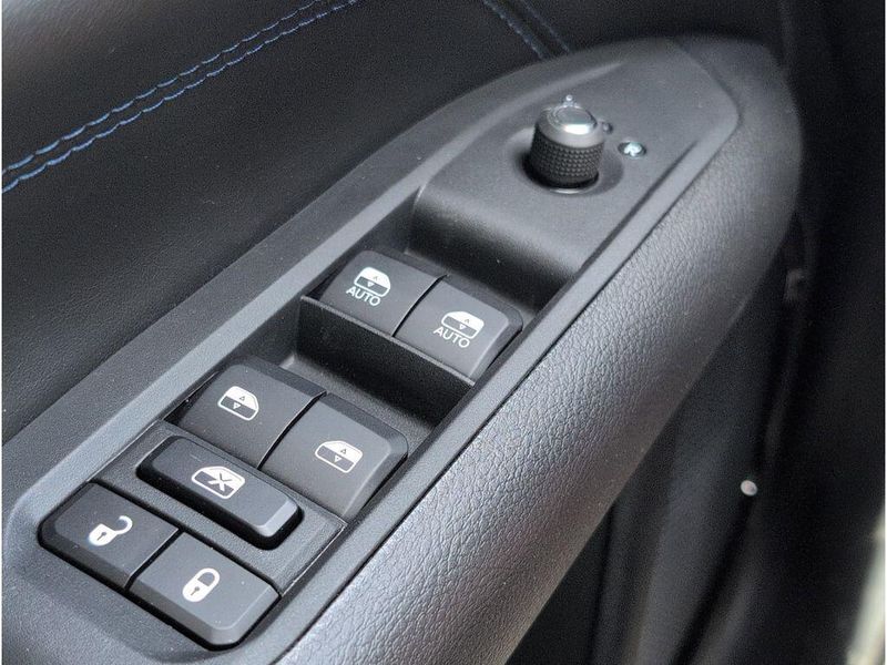 New 2026 Jeep Compass Latitude Altitude 4x4Image 12