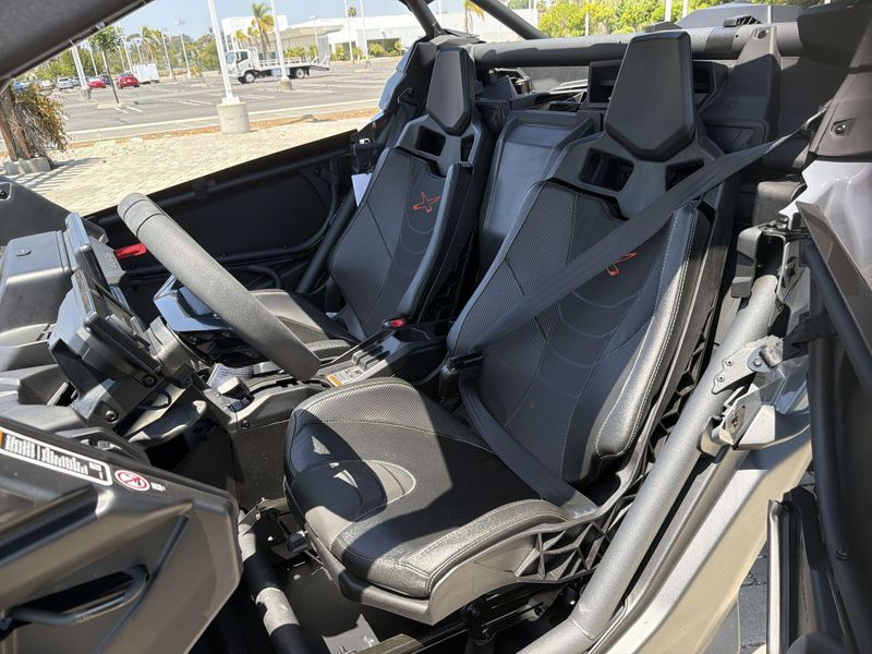 New 2026 Can-Am MAVERICK X3 X TURBO Image 23