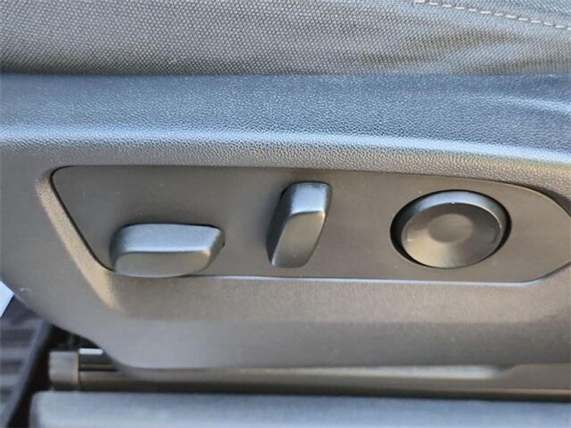 Used 2023 Chevrolet Silverado 1500 RSTImage 36