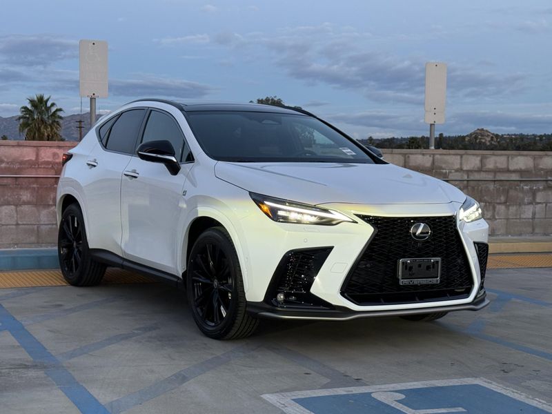 New 2026 Lexus NX 350h F SPORT HandlingImage 2