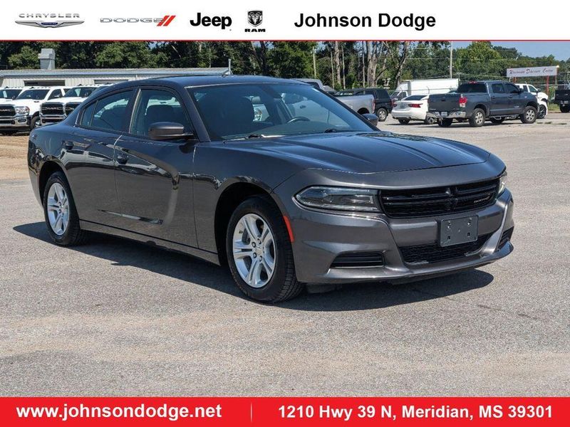 2022 Dodge Charger SXTImage 1