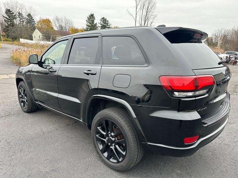 2017 Jeep Grand Cherokee AltitudeImage 15