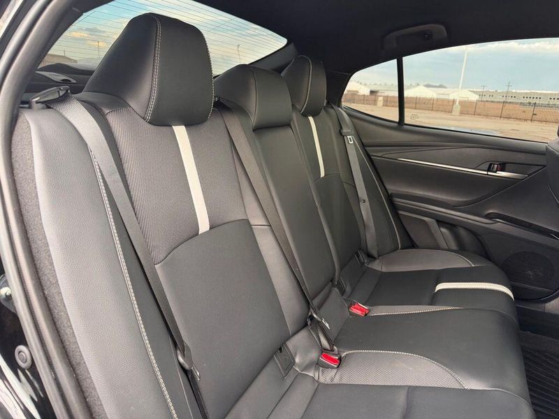 Used 2025 Toyota Camry SEImage 17