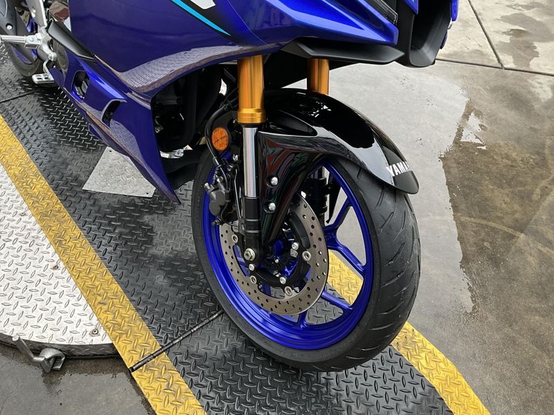New 2026 Yamaha YZF-R3 ABS Image 11