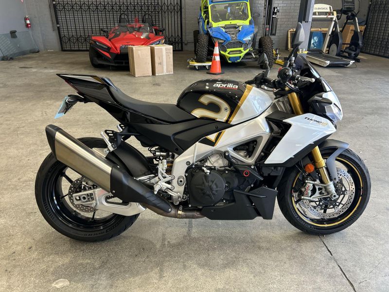 Used 2024 Aprilia TUONO V4 FACTORY 1100 Image 12