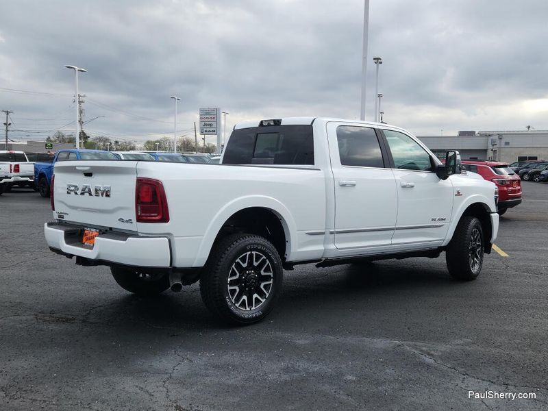 New 2026 RAM 2500 Limited Crew Cab 4x4 6'4' Box
