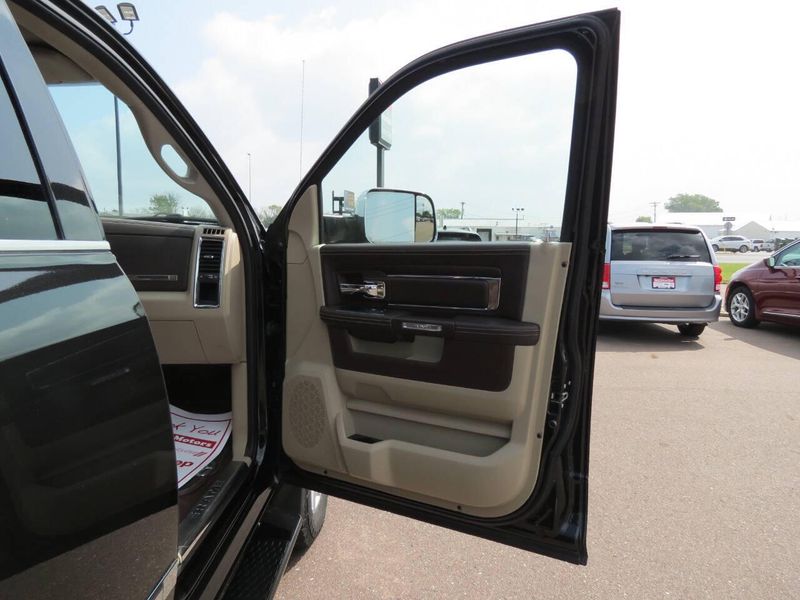 Used 2018 RAM 2500 Laramie Longhorn 4x4 4dr Crew Cab 6.3 ft. SB PickupImage 27