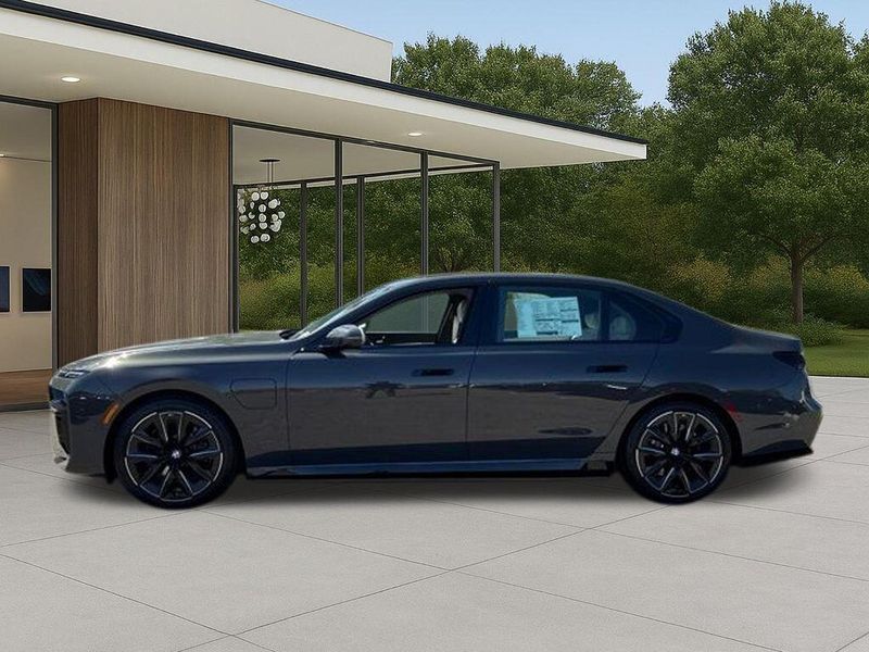 New 2026 BMW 7 Series 750e xDriveImage 13