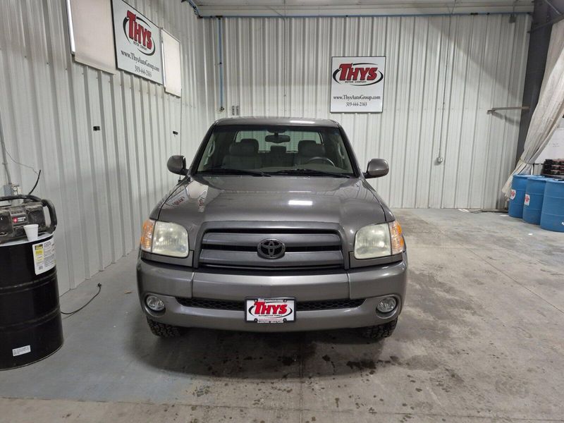 2004 Toyota Tundra LtdImage 30