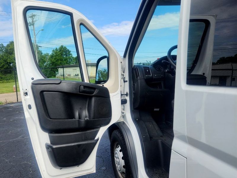 2015 RAM ProMaster 2500 Window Van High RoofImage 32