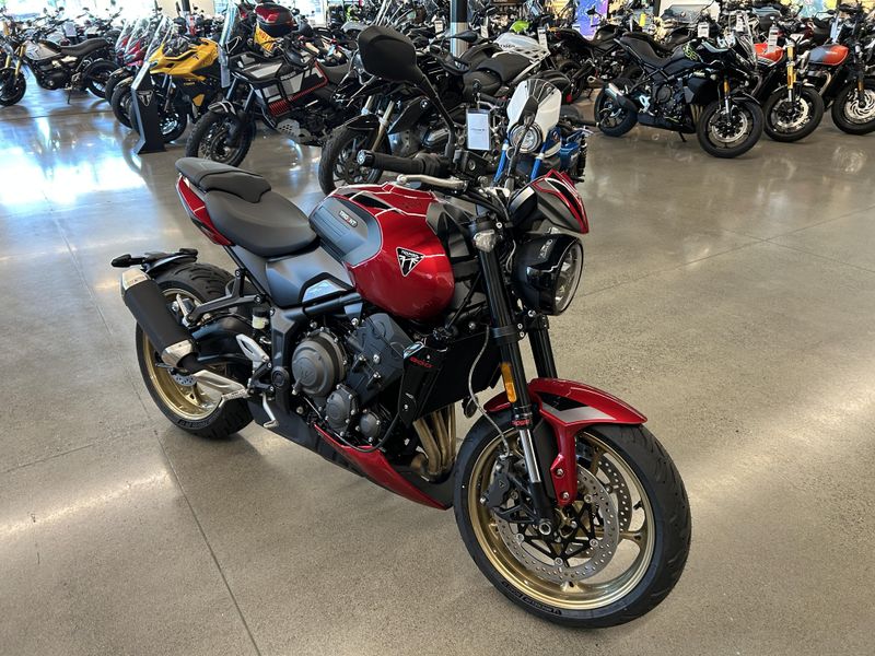 New 2026 Triumph TRIDENT 800 