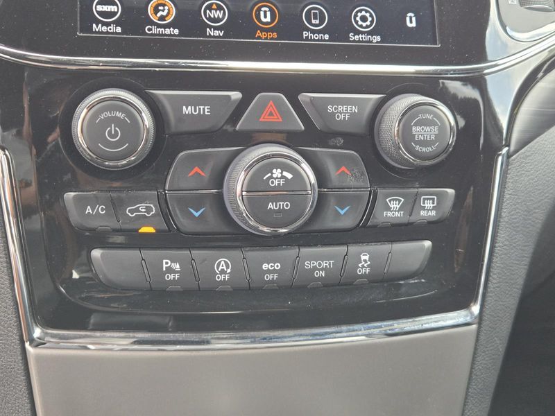Used 2022 Jeep Grand Cherokee WK Laredo E 4x2