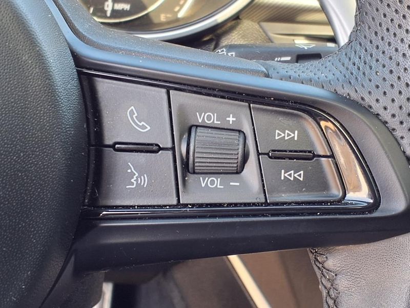 2022 Alfa Romeo Stelvio VeloceImage 22