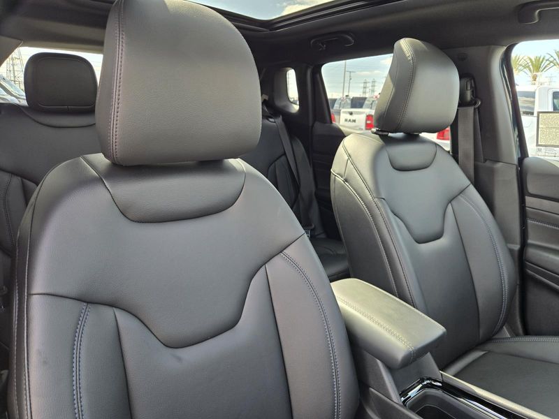 New 2026 Jeep Compass Limited Altitude 4x4