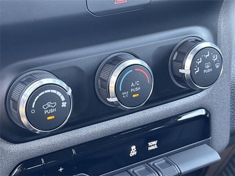 2023 Ram 2500 Tradesman photo 26
