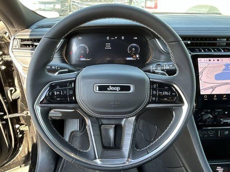 New 2024 Jeep Grand Cherokee L Overland 4x4Image 22