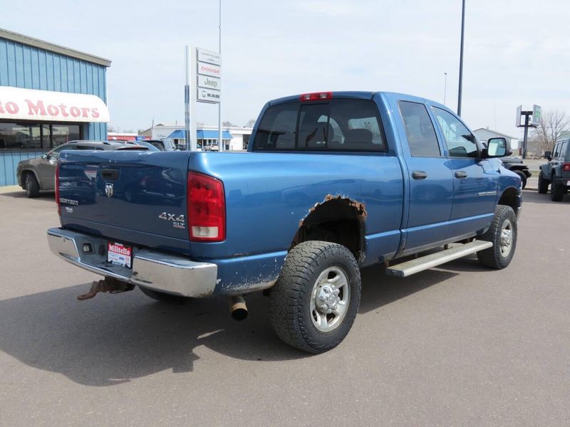 Used 2005 Dodge Ram 2500 SLT 4dr Quad Cab 4WD SBImage 4