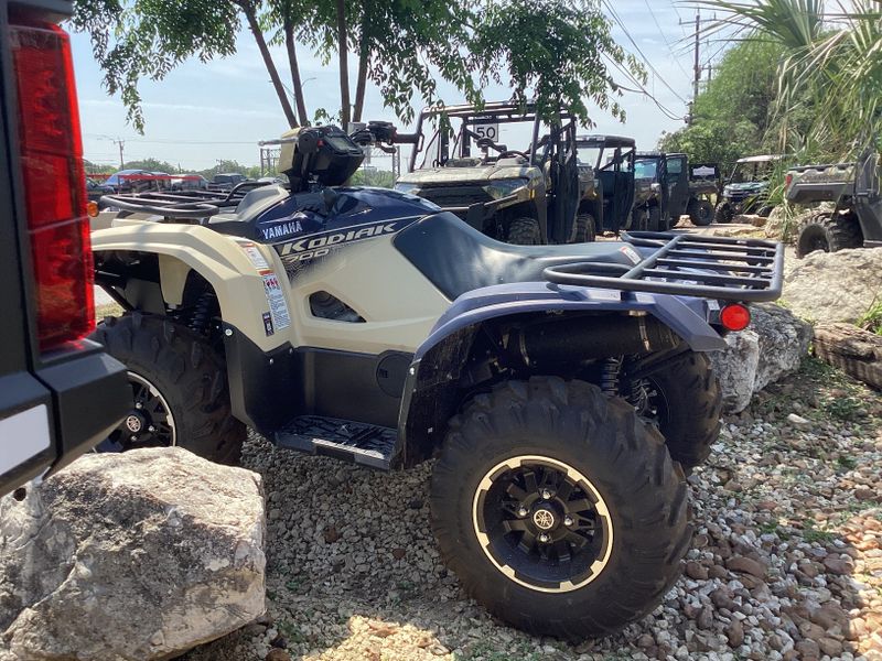 2024 Yamaha KODIAK 700 EPS SE DESERT TAN AND MIDNIGHT BLUEImage 11