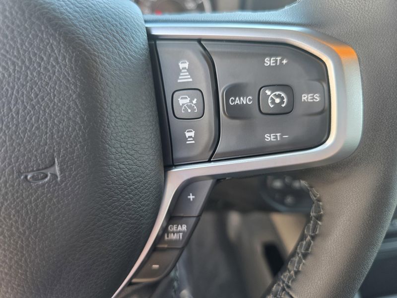 New 2025 RAM 1500 Big HornImage 24