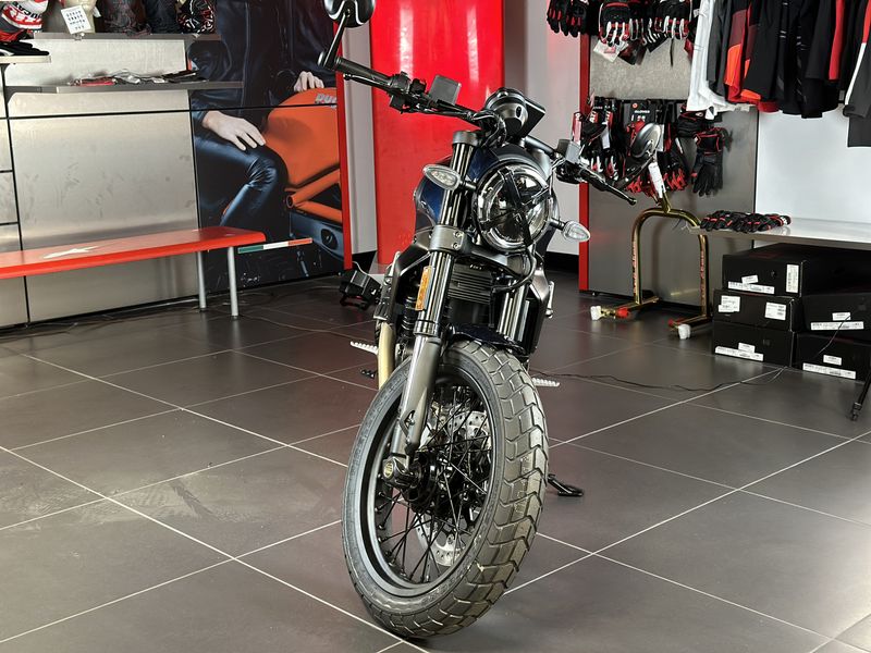 2025 Ducati SCRAMBLER NIGHTSHIFT Image 6