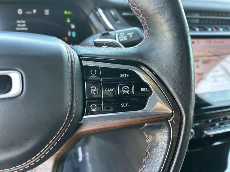 Used 2022 Jeep Grand Cherokee Summit 4xeImage 24