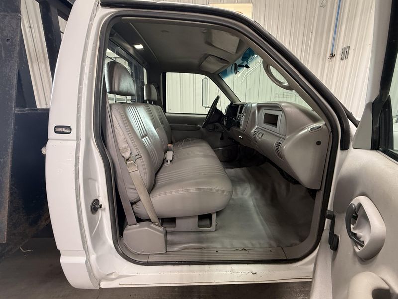 Used 1999 GMC Sierra C3500 HD Chassis Image 7
