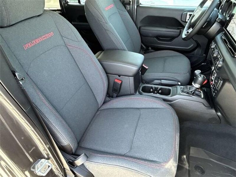 New 2025 Jeep Wrangler 4-door RubiconImage 11
