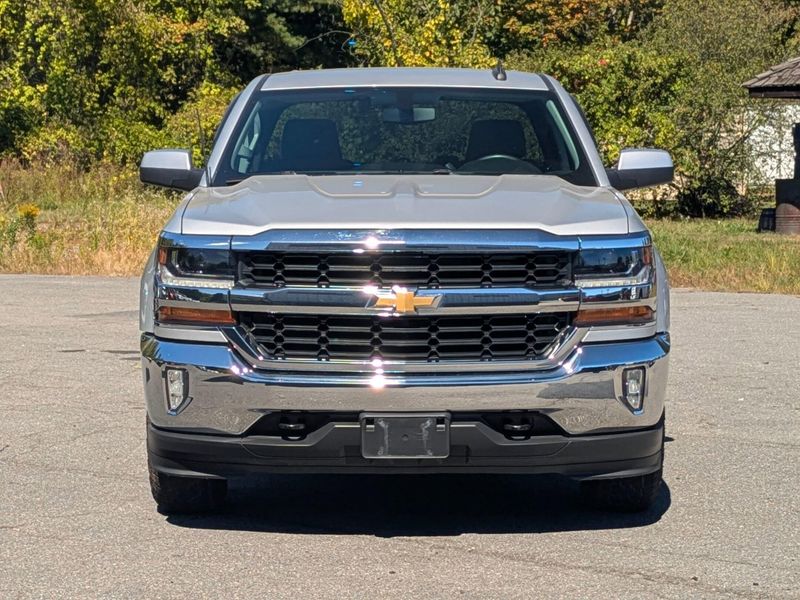 2018 Chevrolet Silverado 1500 LT photo 8