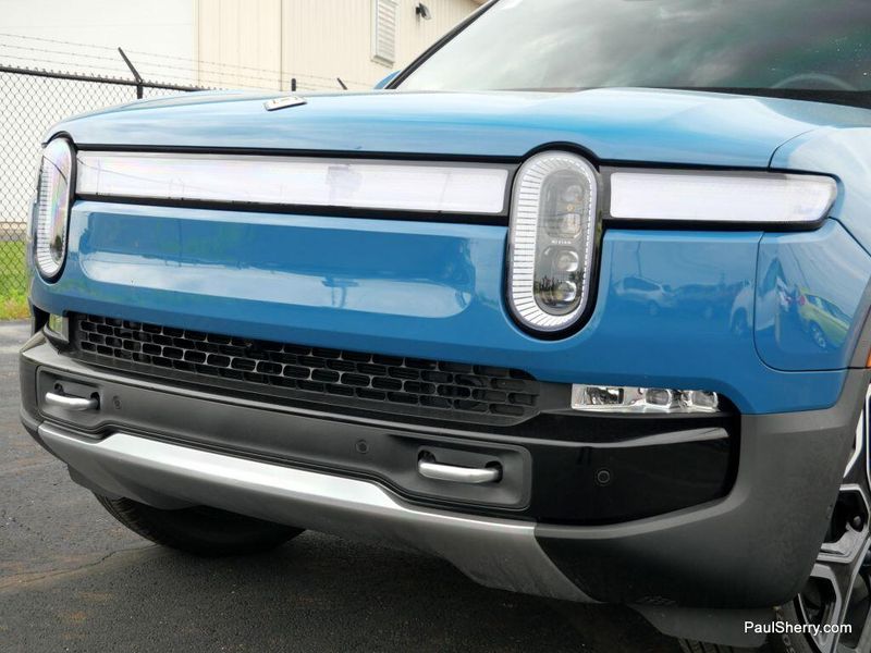 2023 Rivian R1S Launch EditionImage 18