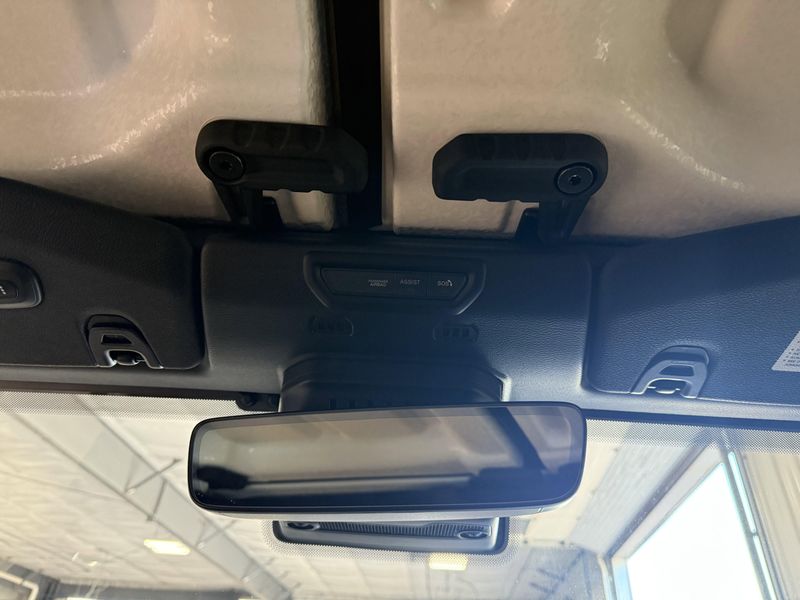 Used 2020 Jeep Gladiator OverlandImage 21