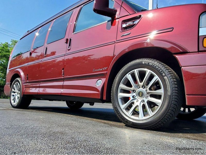 2024 Chevrolet Express Cargo Image 10
