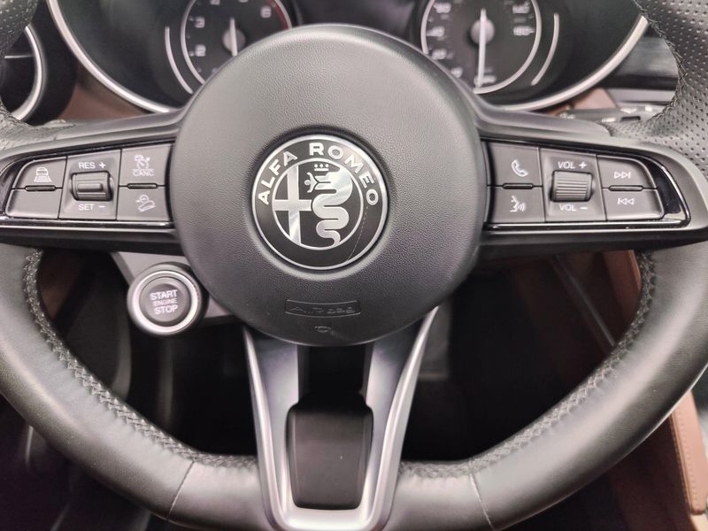 2021 Alfa Romeo Stelvio Nero AWD w/Sunroof/Activ AsstImage 30