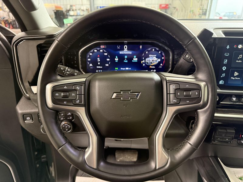 Used 2026 Chevrolet Silverado 2500 HD LTZImage 17
