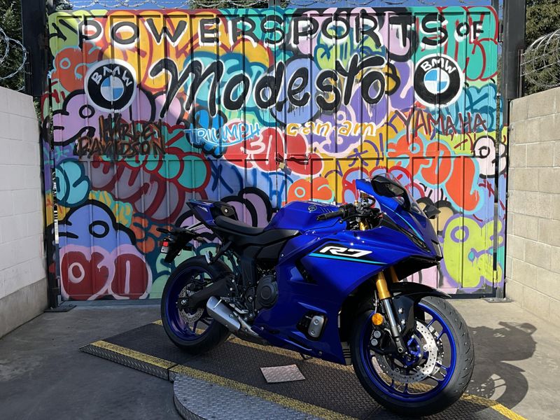 New 2026 Yamaha YZF-R7 Image 3