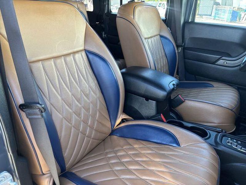 Used 2017 Jeep Wrangler Unlimited SportImage 14