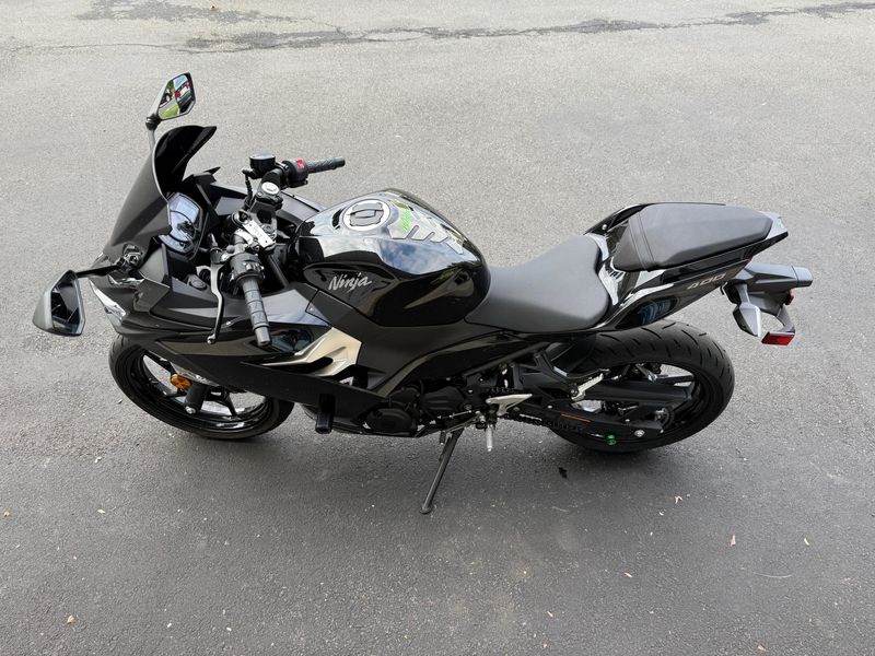 2019 Kawasaki Ninja 400 ABSImage 2