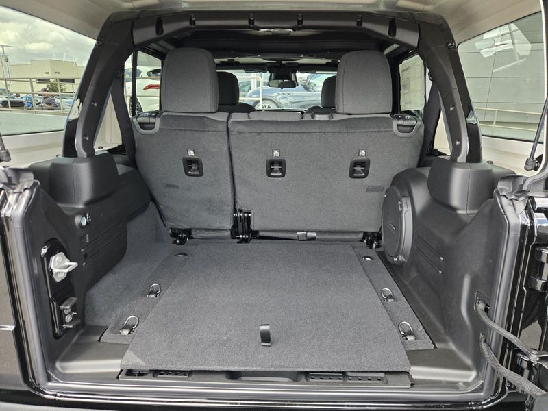 New 2026 Jeep Wrangler 4-door 85th Anniversary Edition