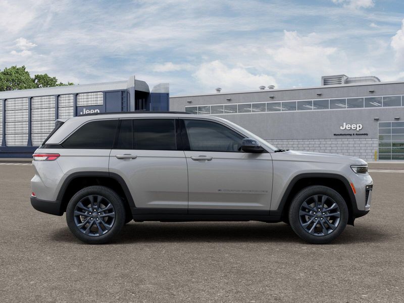 New 2026 Jeep Grand Cherokee 85th Anniversary Edition 4x4