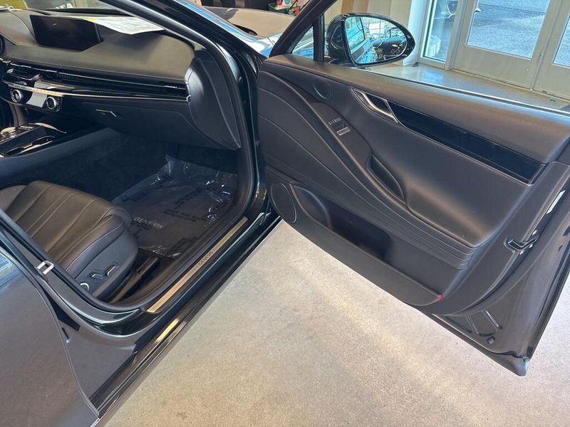 2023 Genesis G80 2.5T