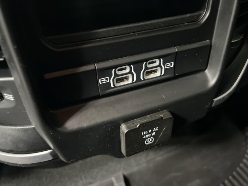 Used 2022 RAM 1500 Big HornImage 40