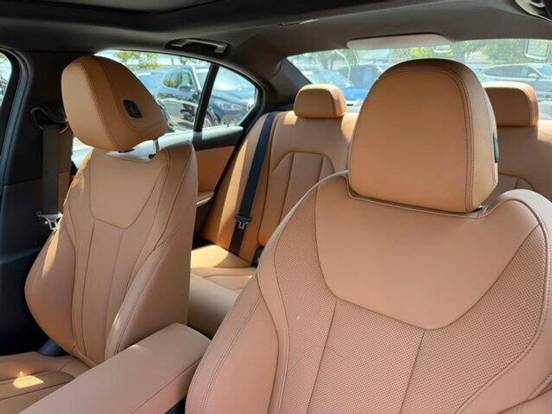 Used 2026 BMW 3 Series 330iImage 21
