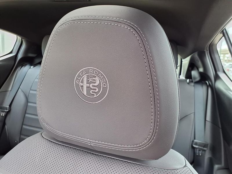 New 2026 Alfa Romeo Tonale Veloce AwdImage 15