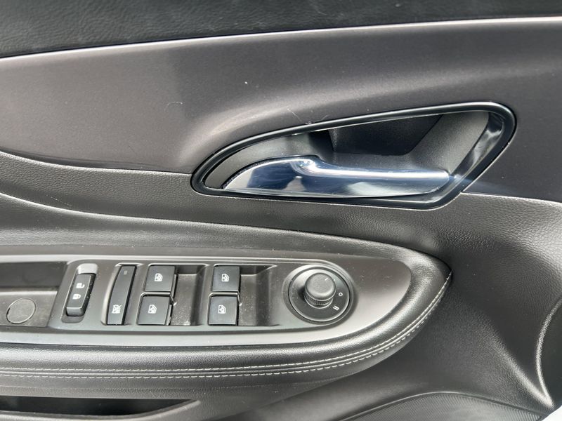 2019 Buick Encore PreferredImage 6