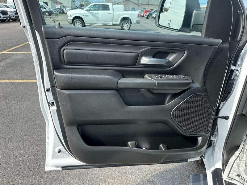2024 RAM 1500 TradesmanImage 17