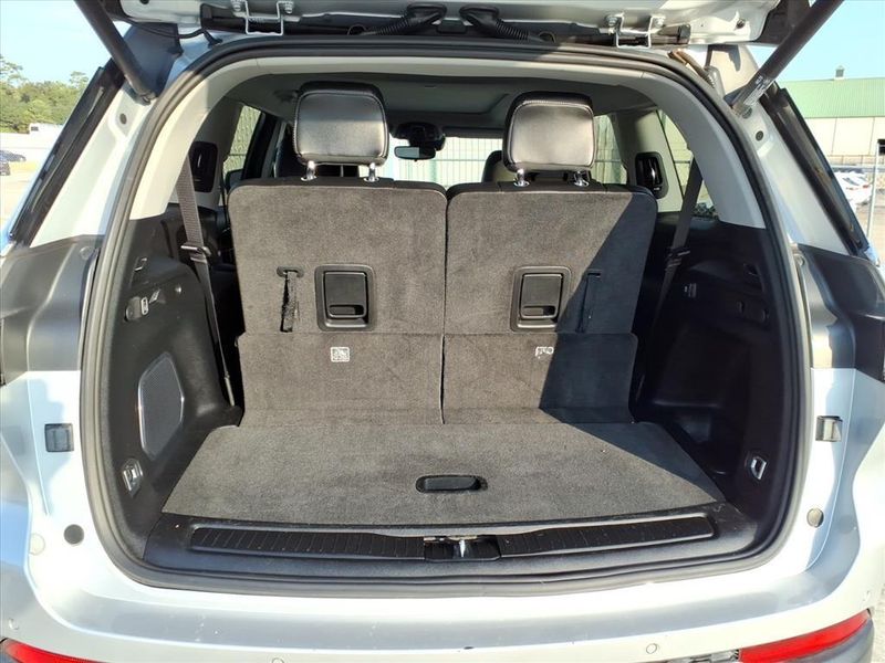 Used 2021 Jeep Grand Cherokee L LimitedImage 16