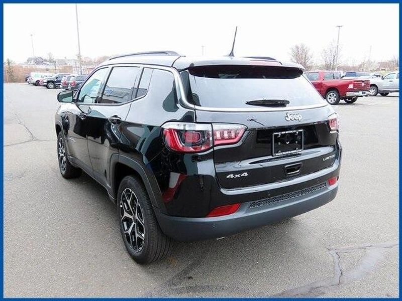 New 2025 Jeep Compass LimitedImage 5
